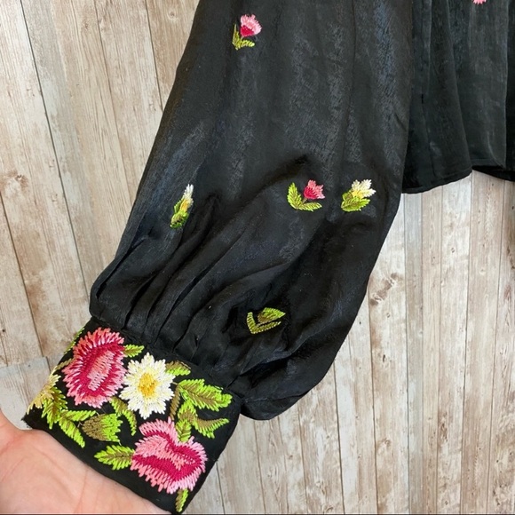 Free People Jessica High Neck Embroidered Black Peasant Blouse Top Boho Gypsy - Picture 14 of 16